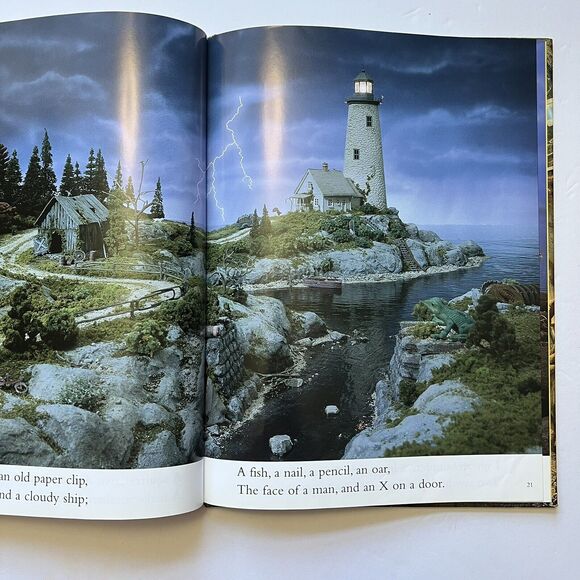 Set Of 2 Childrens Story Books Hardcover I Spy Treasure Hunt and Market Day - Picture 10 of 12